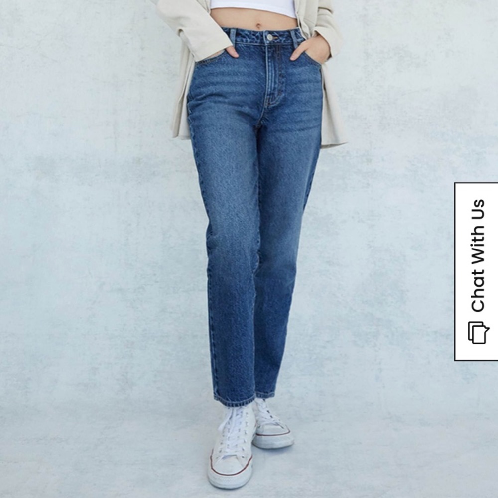 PacSun High Waisted Mom Jeans Size 27